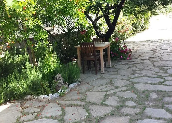 Hoppala Bed & Breakfast 3*